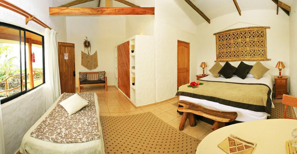 Pikera Uri Eco Lodge Hanga Roa Habitación foto